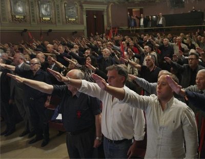 El Ateneo de Madrid acoge un acto de Falange que celebra la dictadura y pide acabar con la Constitución