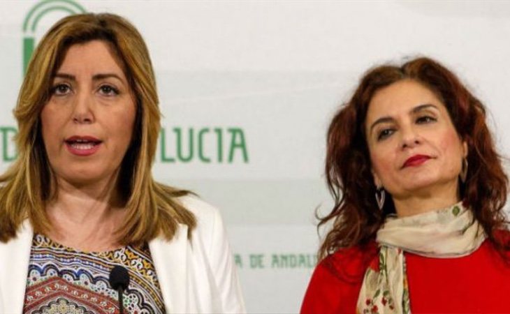 María Jesús Montero (dcha) suena como relevo de Susana Díaz