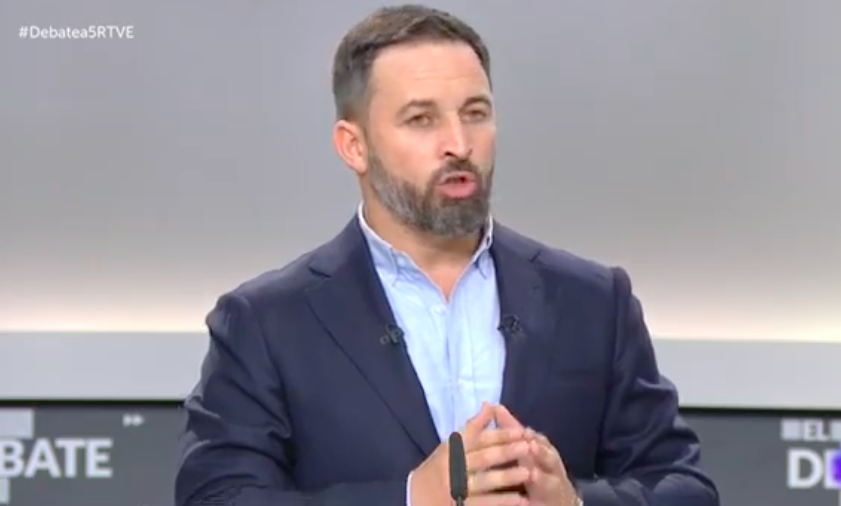 Abascal vuelve a plantear la eliminación de las autonomías como solución a la crisis y pide bajar impuestos a todos los trabajadores. También ...