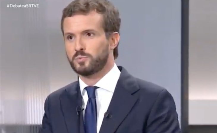 Casado dobla su apuesta: 'Ustedes van a pactar con los supremacistas violentos que quieren atemorizar a toda Cataluña'