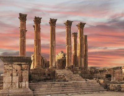 Apuñalados varios turistas y un guardia en las ruinas jordanas de Gerasa