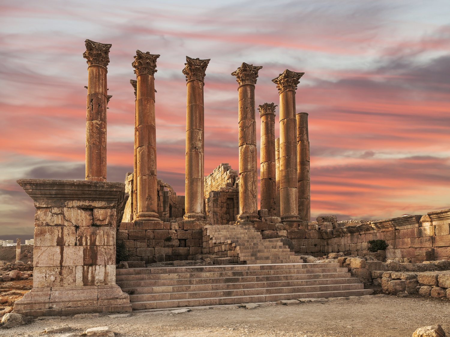 Apuñalados varios turistas y un guardia en las ruinas jordanas de Gerasa