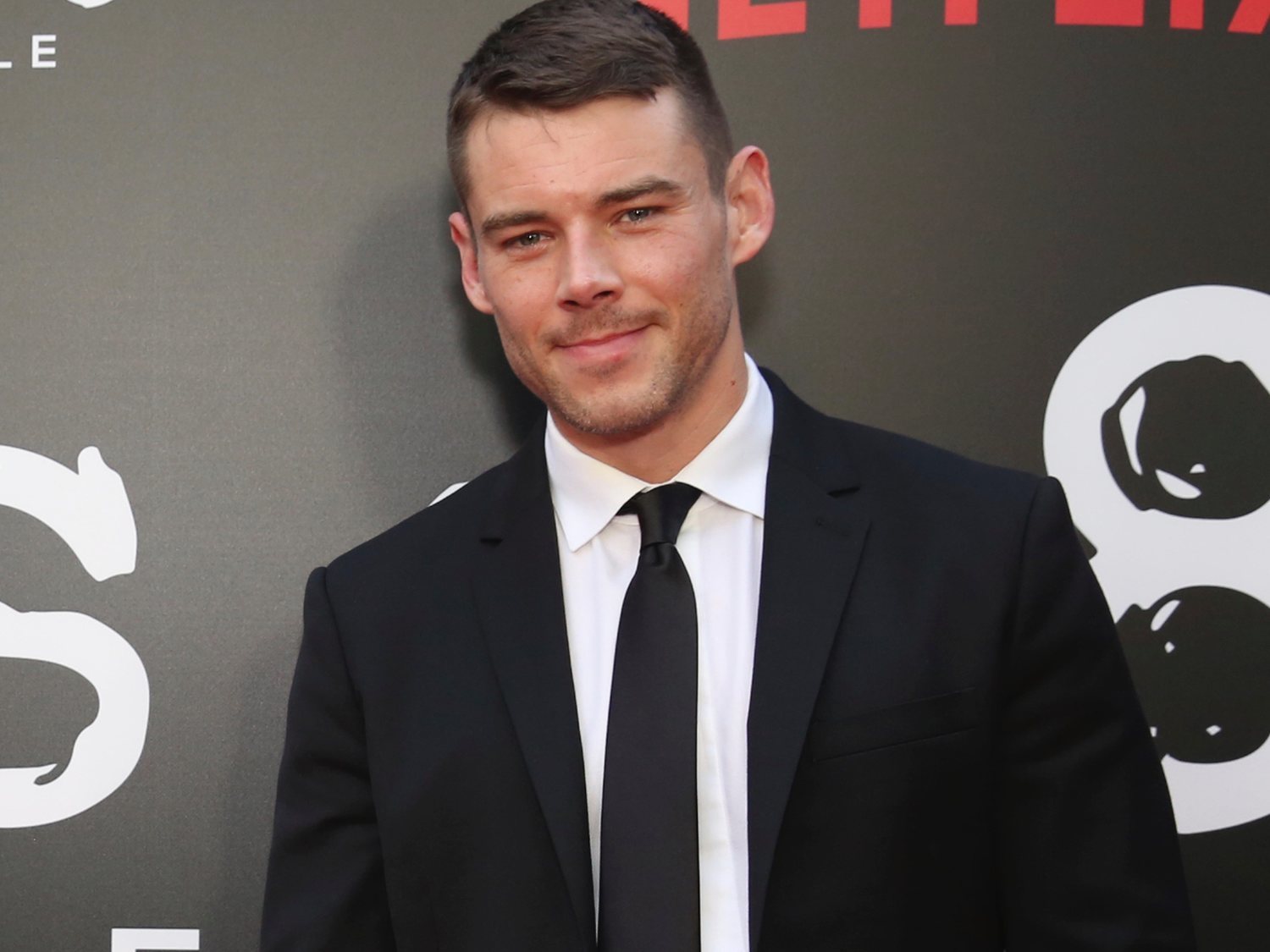 Brian J. Smith ('Sense8'), sale del armario: "Me he sentido muy solo"