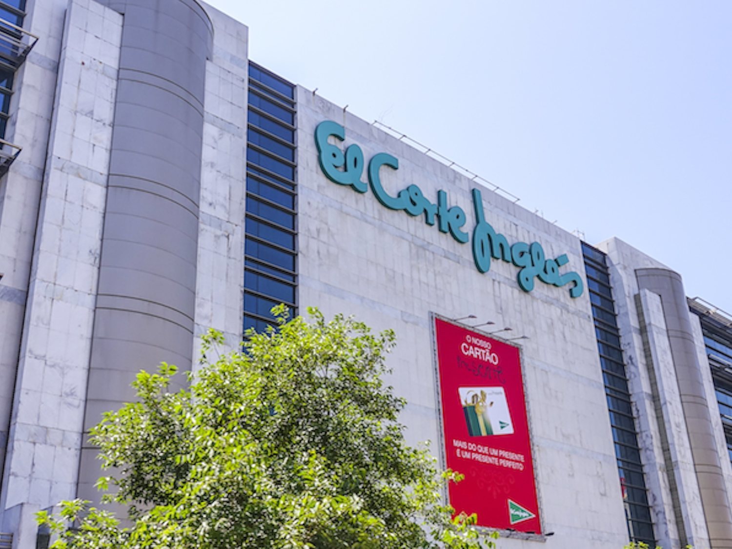 Preocupación entre los empleados de El Corte Inglés por la venta de activos y posible ERE