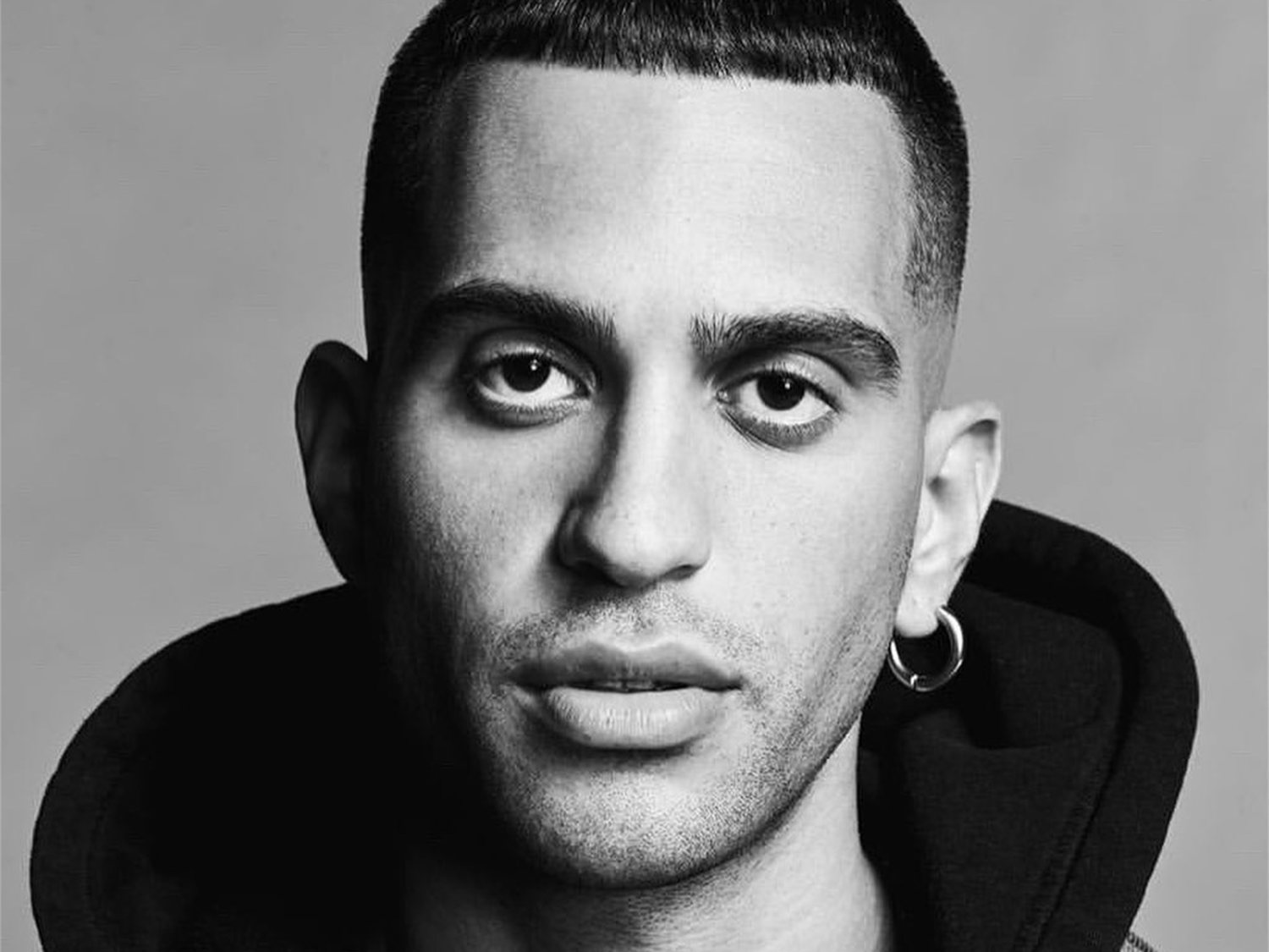 Mahmood: "La música ayuda pero no resuelve problemas como el abuso"