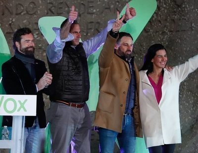 La Junta Electoral advierte a VOX de que no puede vetar a periodistas y sus líderes se van a misa