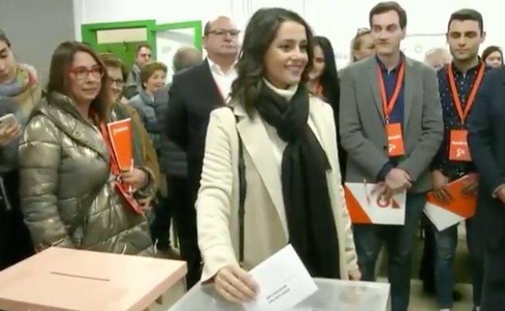 Inés Arrimadas (Cs) ha votado en Barcelona: 'Hoy los que quieren la convivencia en Cataluña deben sentir libertad'