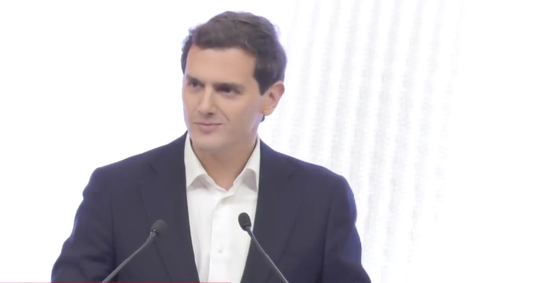 Albert Rivera abandona la política: anuncia que no hará toma de posesión de su escaño: 'Es el momento de ceder el testigo'