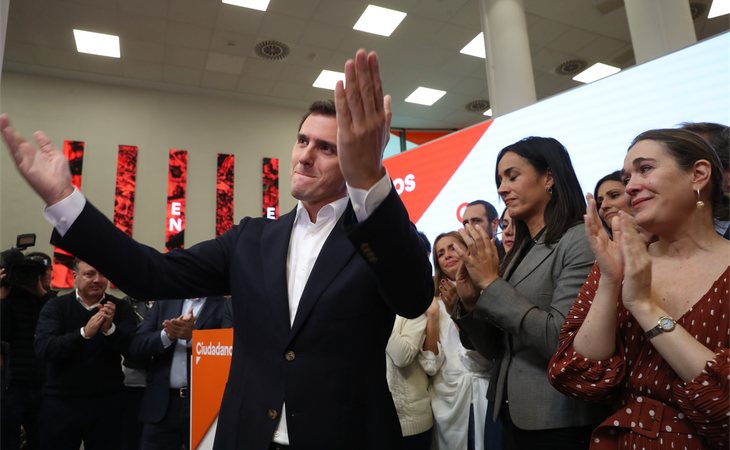 Tras su batacazo electoral, Albert Rivera anunció el pasado lunes 11 de noviembre que deja la política activa, renuncia a su acta de diputado y abandona su cargo como presidente de Ciudadanos