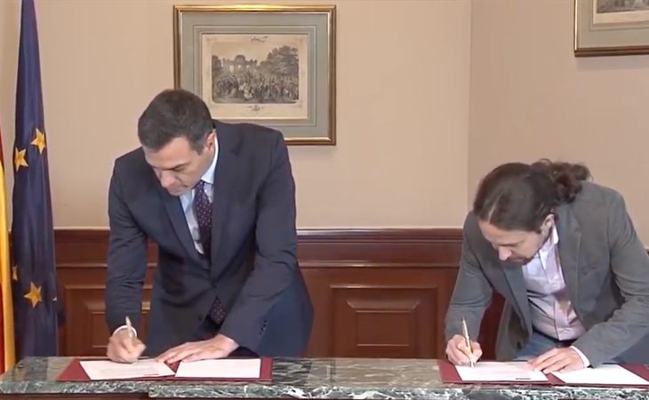 Iglesias y Sánchez firman el acuerdo de Gobierno