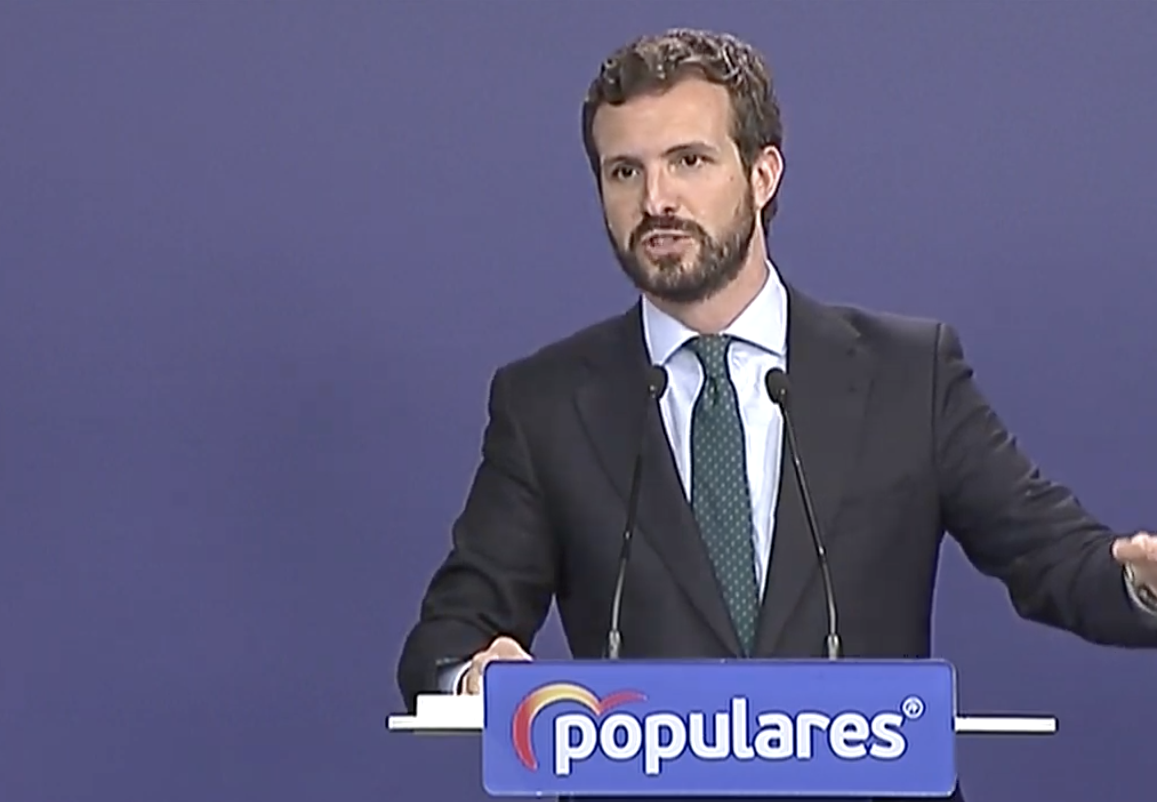 Pablo Casado: 'PSOE y Podemos han pactado un gobierno progresista. Es decir: de izquierda radical'