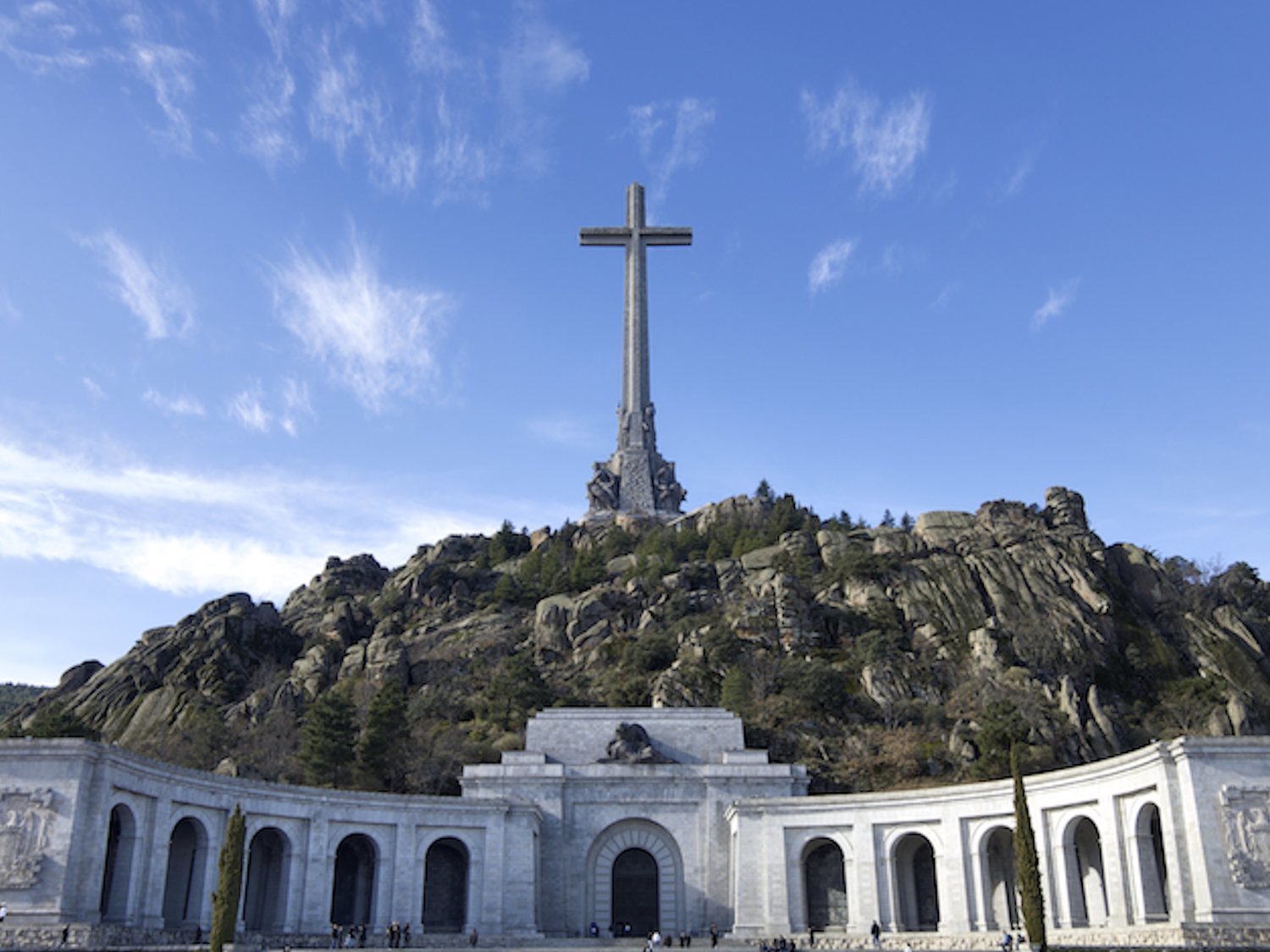 Patrimonio Nacional autoriza la exhumación de víctimas enterradas en el Valle de los Caídos