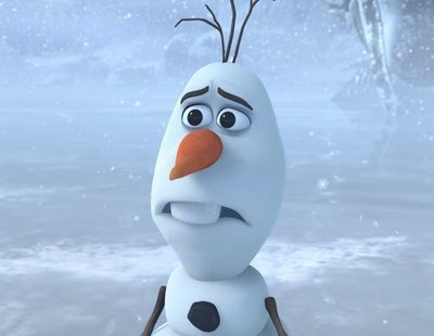 Detienen a un hombre por masturbarse con un peluche de Olaf ('Frozen') en un supermercado