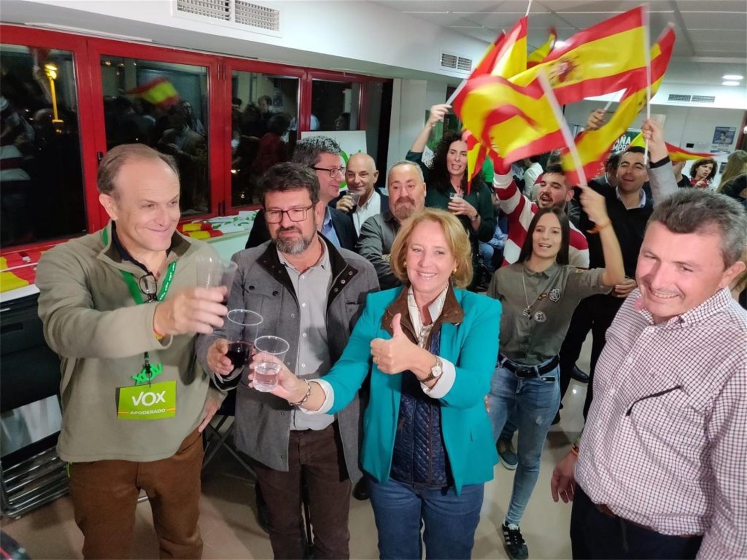 Dimite la cúpula de VOX en Murcia tras ganar las elecciones por "exceso de trabajo"