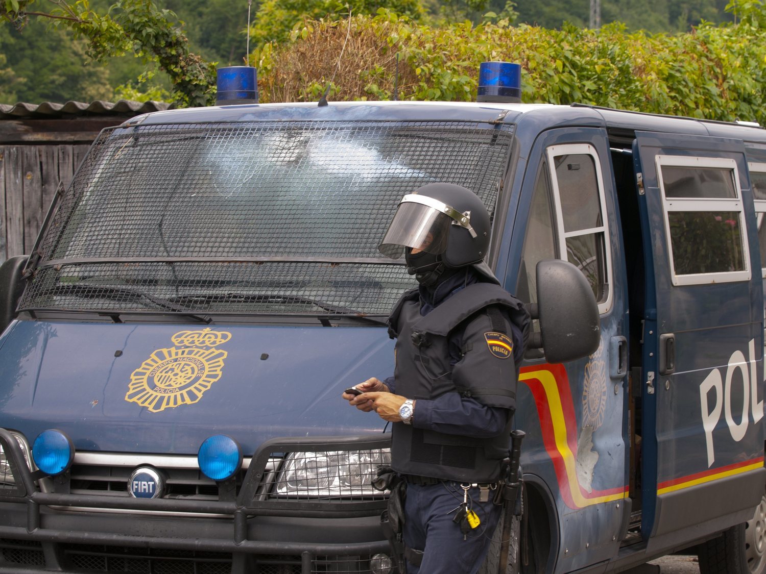 Hallan una granada preparada para estallar contra un centro de MENAs de Madrid señalado por VOX