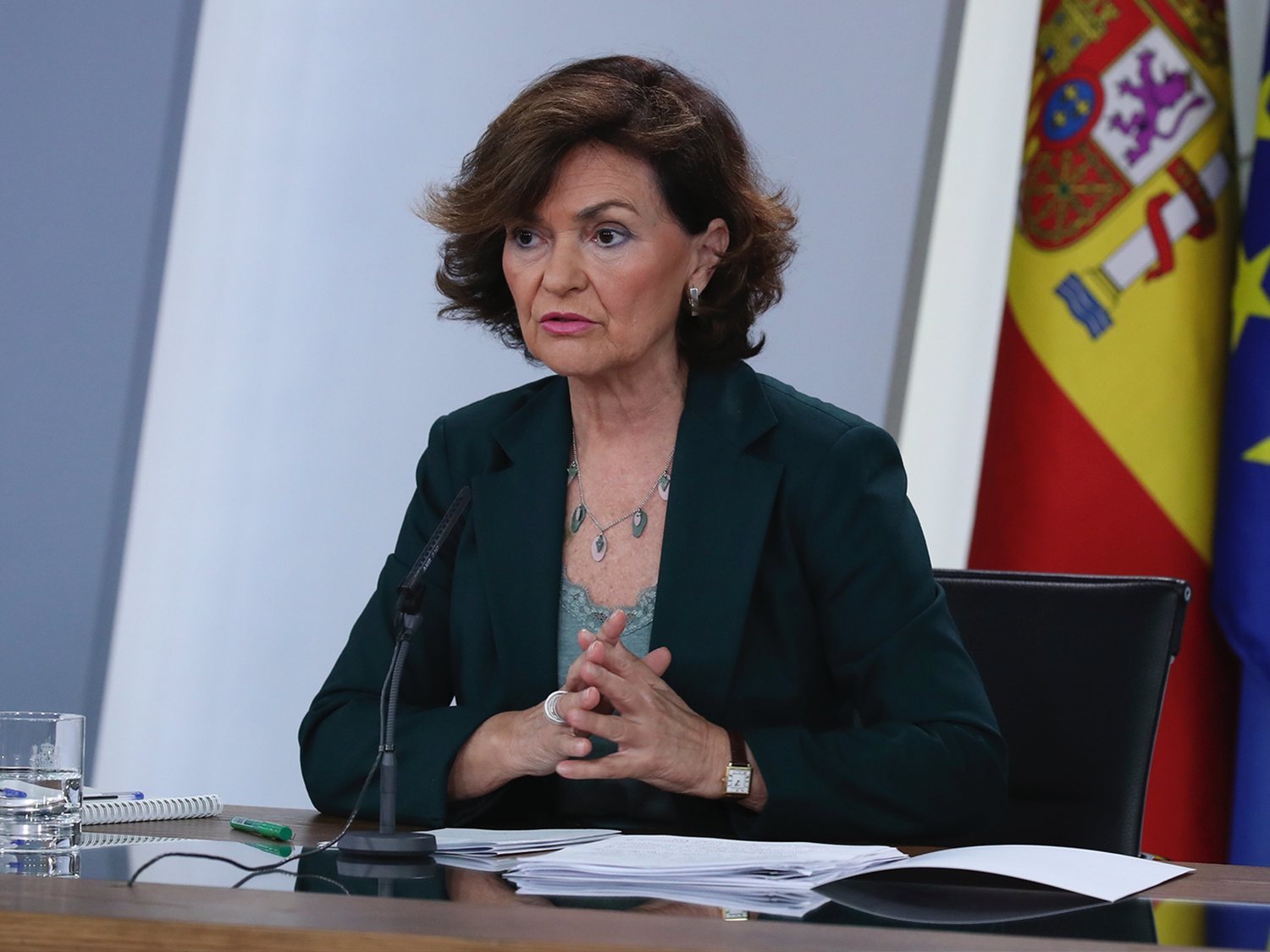 La sombra de la imputación persigue a la 'vice' Carmen Calvo por la corrupción en Andalucía