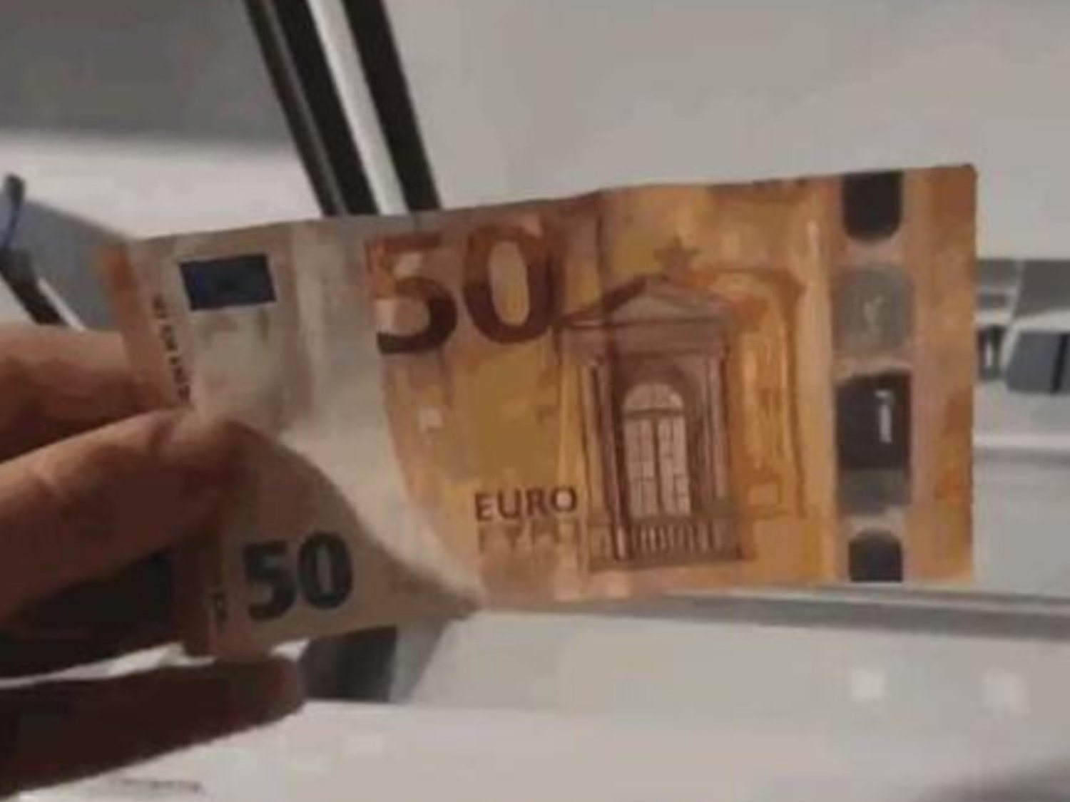 El inesperado resultado que encontrarás si intentas fotocopiar un billete de 50 euros