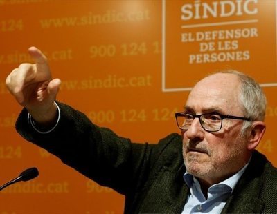 El Defensor del Pueblo catalán dice que los pacientes españoles colapsan su sanidad