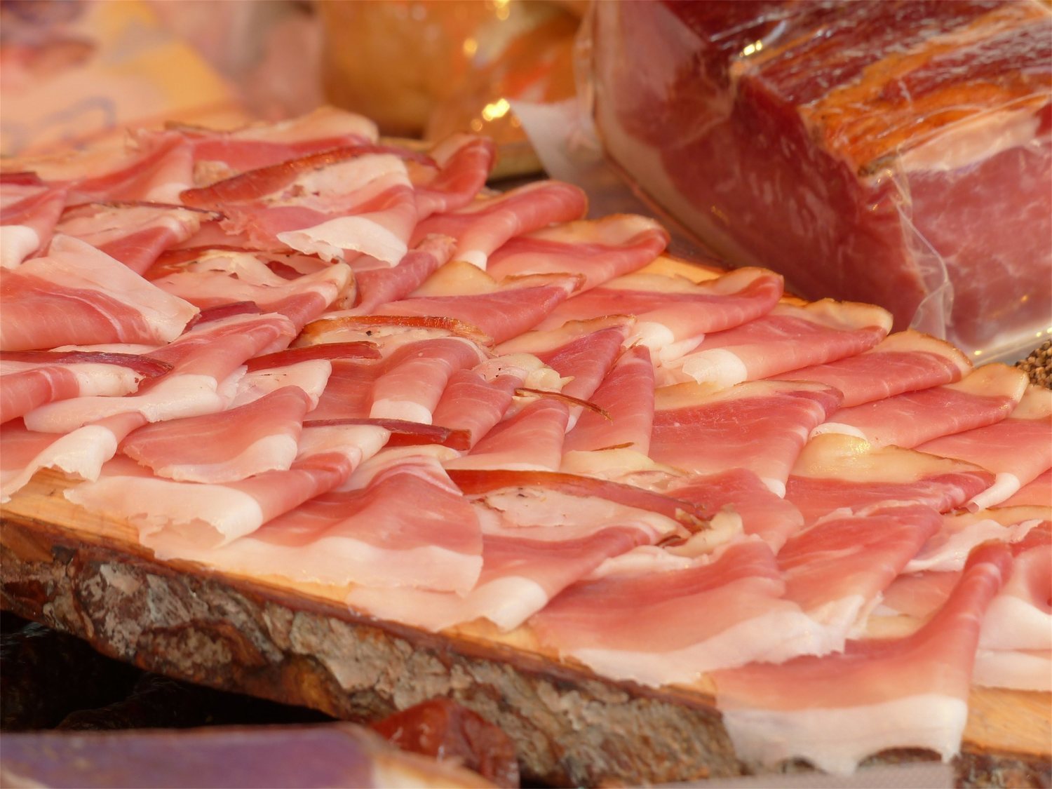 Este es el peor jamón ibérico del supermercado, según la OCU