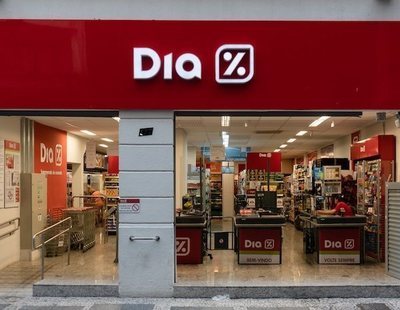 Salvaje agresión de los dueños de un supermercado Dia a un cliente por un error en las vueltas