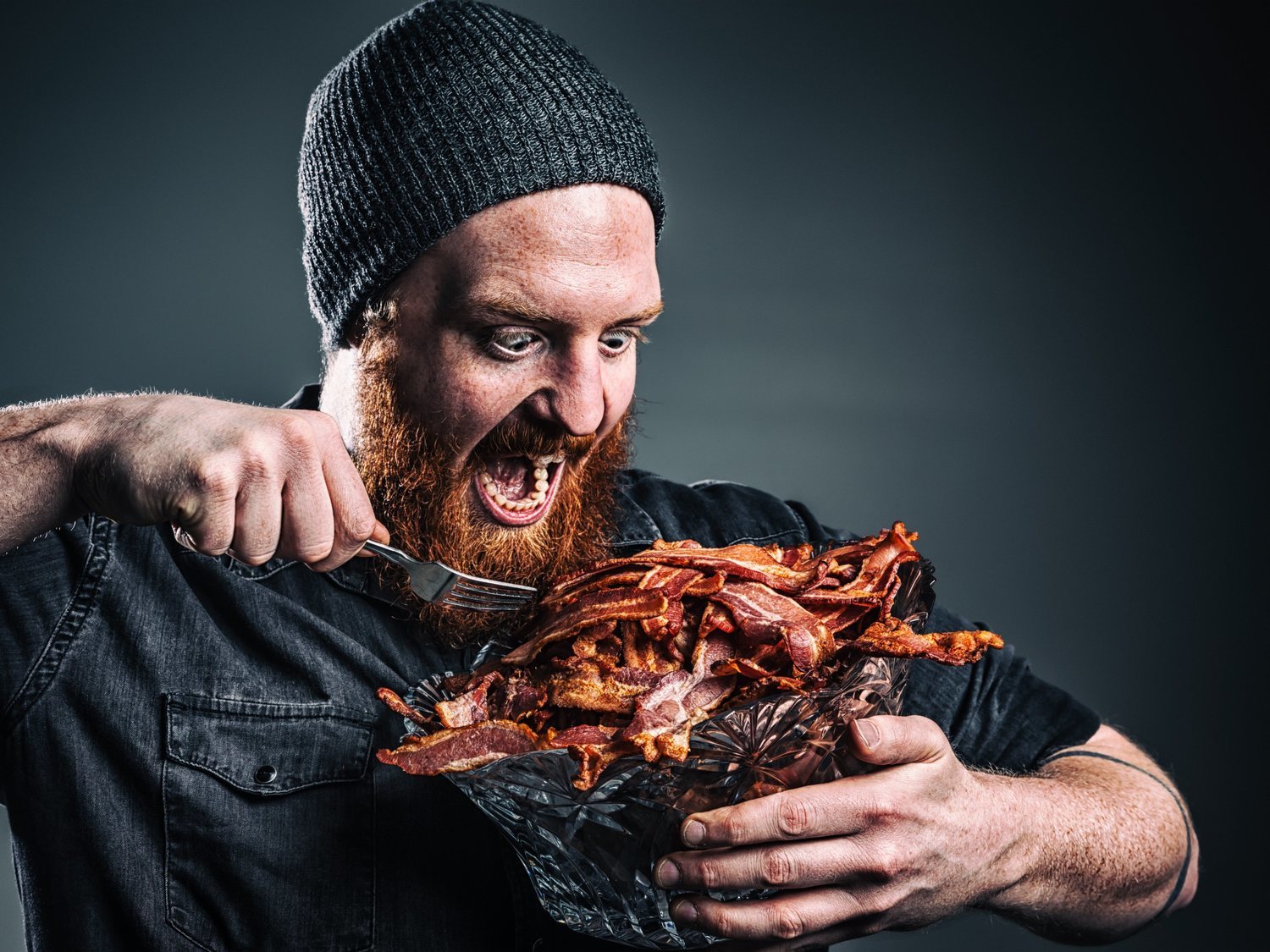 Uno de cada tres vegetarianos sucumbe a la carne cuando está de borrachera