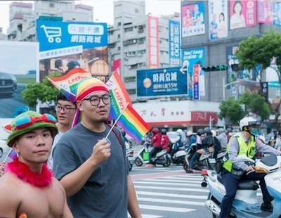 China deja la puerta abierta a aprobar el matrimonio igualitario