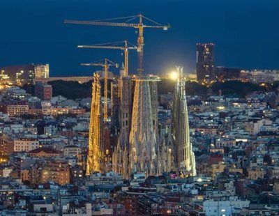 El vídeo navideño de la Sagrada Familia aparece en 6 idiomas y ninguno es el castellano