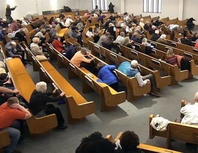 Al menos dos muertos en un tiroteo en una iglesia de Texas