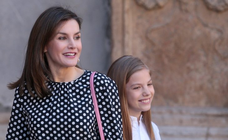 Letizia Ortiz es la única miembro de la Casa Real que aprueba entre los votantes de Podemos