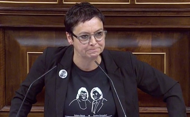 Montse Bassa (ERC): 'Me importa un comino la gobernabilidad de España, mi hermana está presa por este país'. Abucheos desde la derecha
