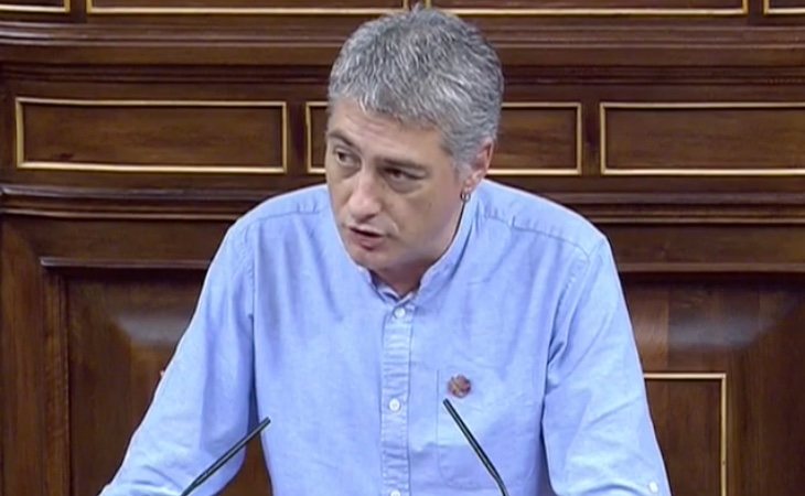 Matute (Bildu): 'Estamos aquí para demostrar que nunca nos vencieron. Queremos construir la República Vasca'. Menciona al nacionalismo gallego, ...