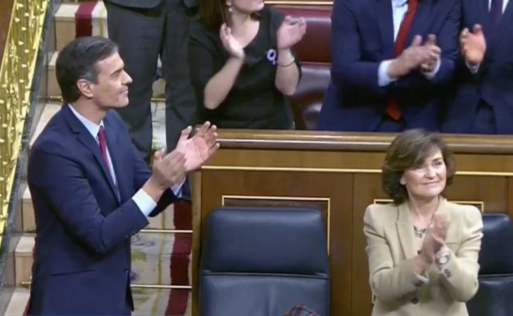 España encara su primer gobierno de coalición tras la investidura de Pedro Sánchez como presidente del Gobierno. Sánchez recibe las ...