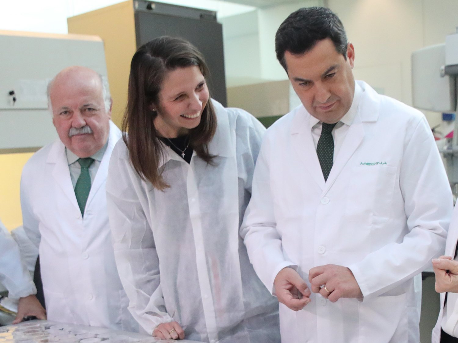 Sanidad en Andalucía: una joven con cáncer lleva un mes esperando iniciar la radioterapia