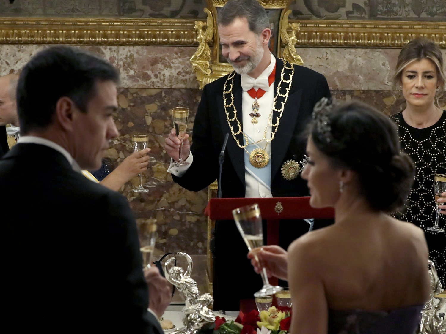 #Pedrizia: el romance entre Pedro Sánchez y la reina Letizia que enloquece a las redes