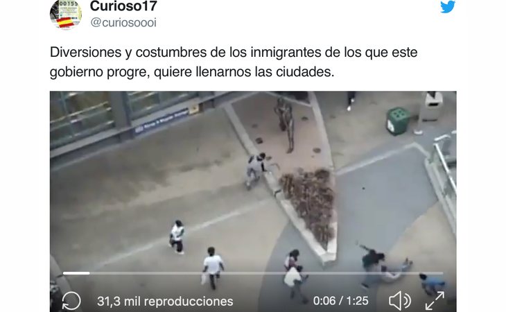 Tuit criminalizando la inmigración en España donde se puede ver la estatua de un jugador de beisbol (EEUU)