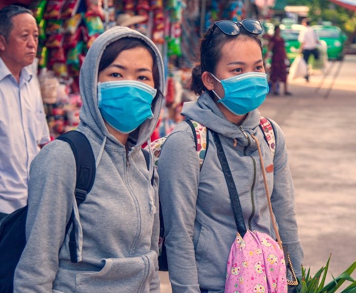 Los chinos han arrasado con las mascarillas de las farmacias