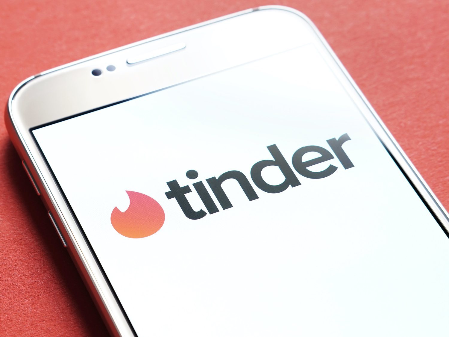 Así sería el perfil de Tinder de nuestros políticos y políticas