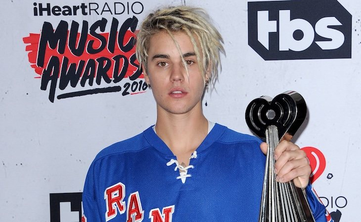 Justin Bieber en 2016, con un aspecto más que deteriorado