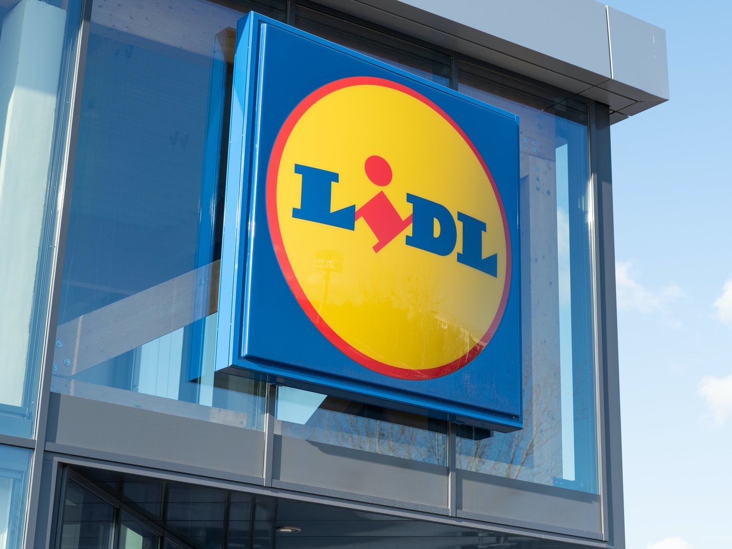 Alerta alimentaria: Lidl ordena la retirada urgente de este popular condimento