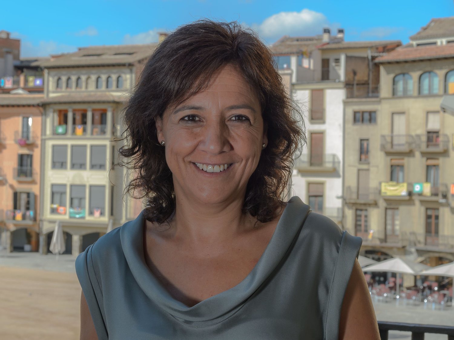 La alcaldesa de Vic insta a hablar solo en catalán "a quien por su físico no lo parezca"