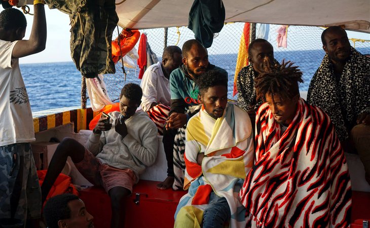 Migrantes a bordo del Open Arms