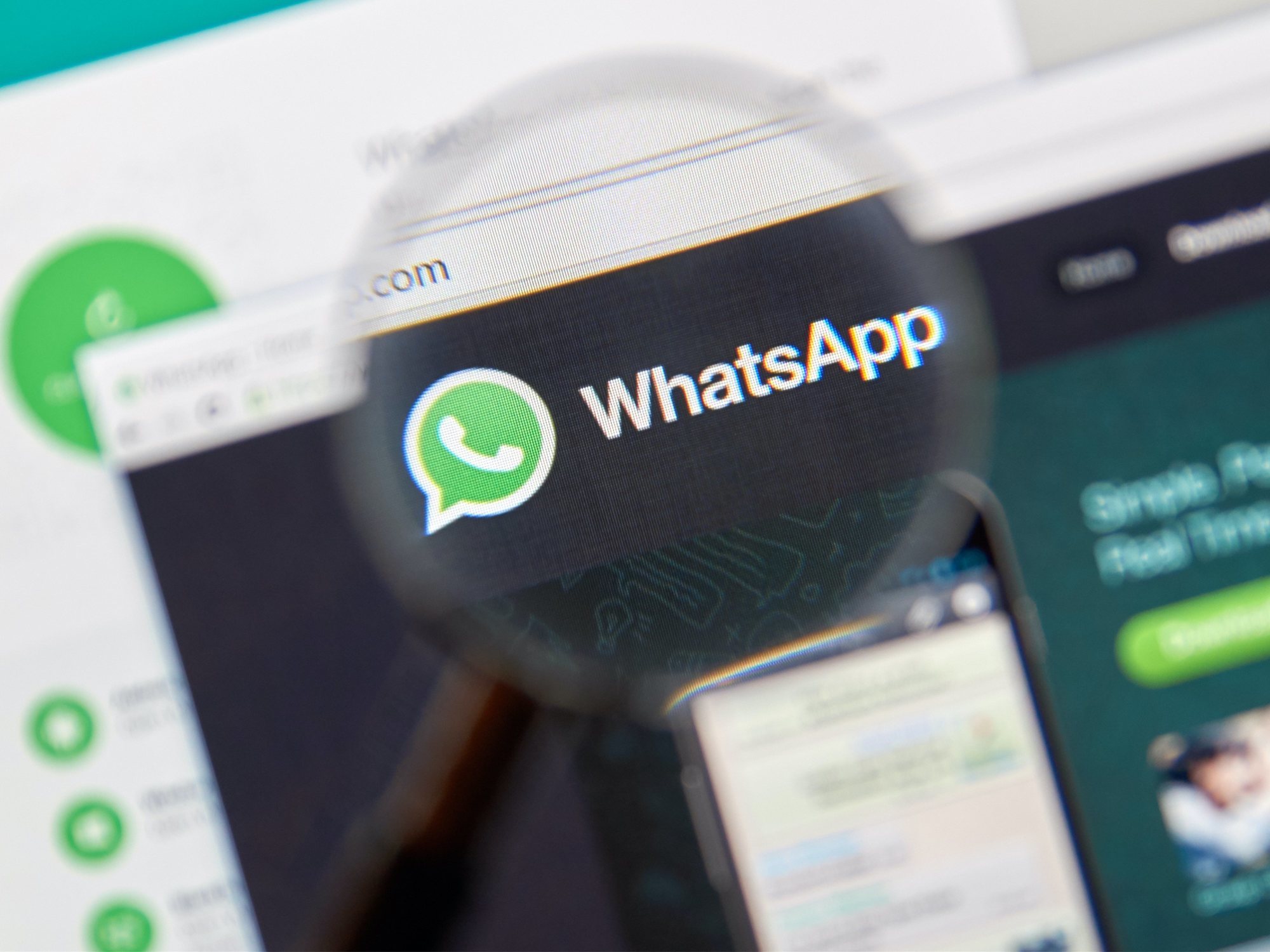 Cómo descargar la información que WhatsApp sabe de ti - VÍDEO