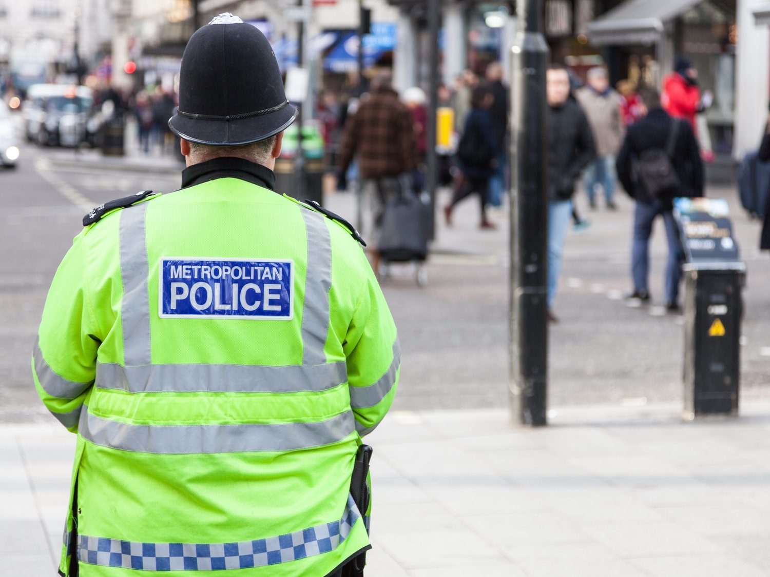 Un ultraderechista apuñala al muecín de la Mezquita Central de Londres