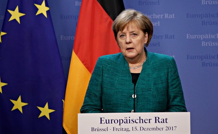 Merkel se vio obligada a suavizar los permisos de trabajos para migrantes porque el país necesitaba urgentemente mano de obra en 2018