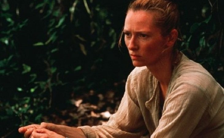 Tilda Swinron en 'La playa'