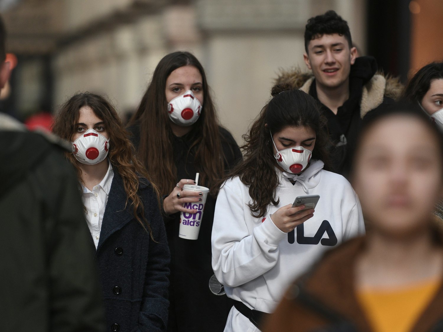 Inquietud por el coronavirus: personas con el alta vuelven a dar positivo