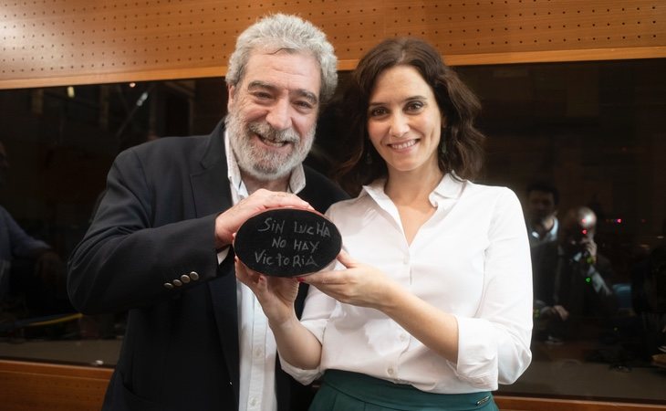 La mano de Miguel Ángel Rodríguez sobre Ayuso se ha dejado ver en algunas de sus decisiones