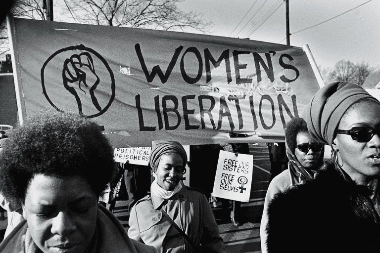 Las calles se llenaron de mujeres que reivindicando sus derechos