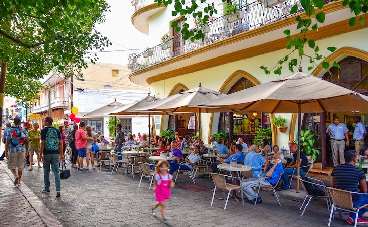 Santo Domingo es característico por su alegría