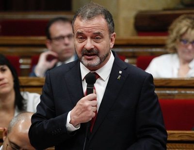 Dimite un conseller de la Generalitat por los casos de acoso sexual de su exjefe de gabinete